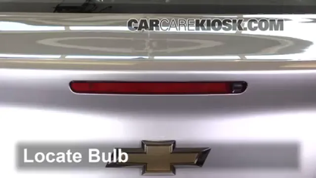 2016 Chevrolet Malibu Limited LT 2.5L 4 Cyl. Éclairage Feu de freinage central (remplacer l'ampoule)